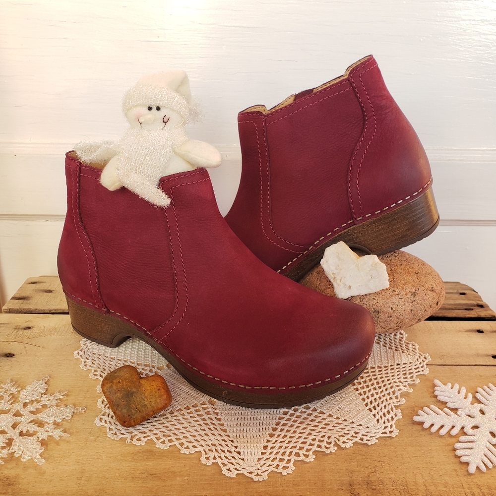 Red Blue Dansko Barbara Clog Boot Ankle Bootie Burnished Nubuck Boho 36 38 39 - Picture 4 of 15